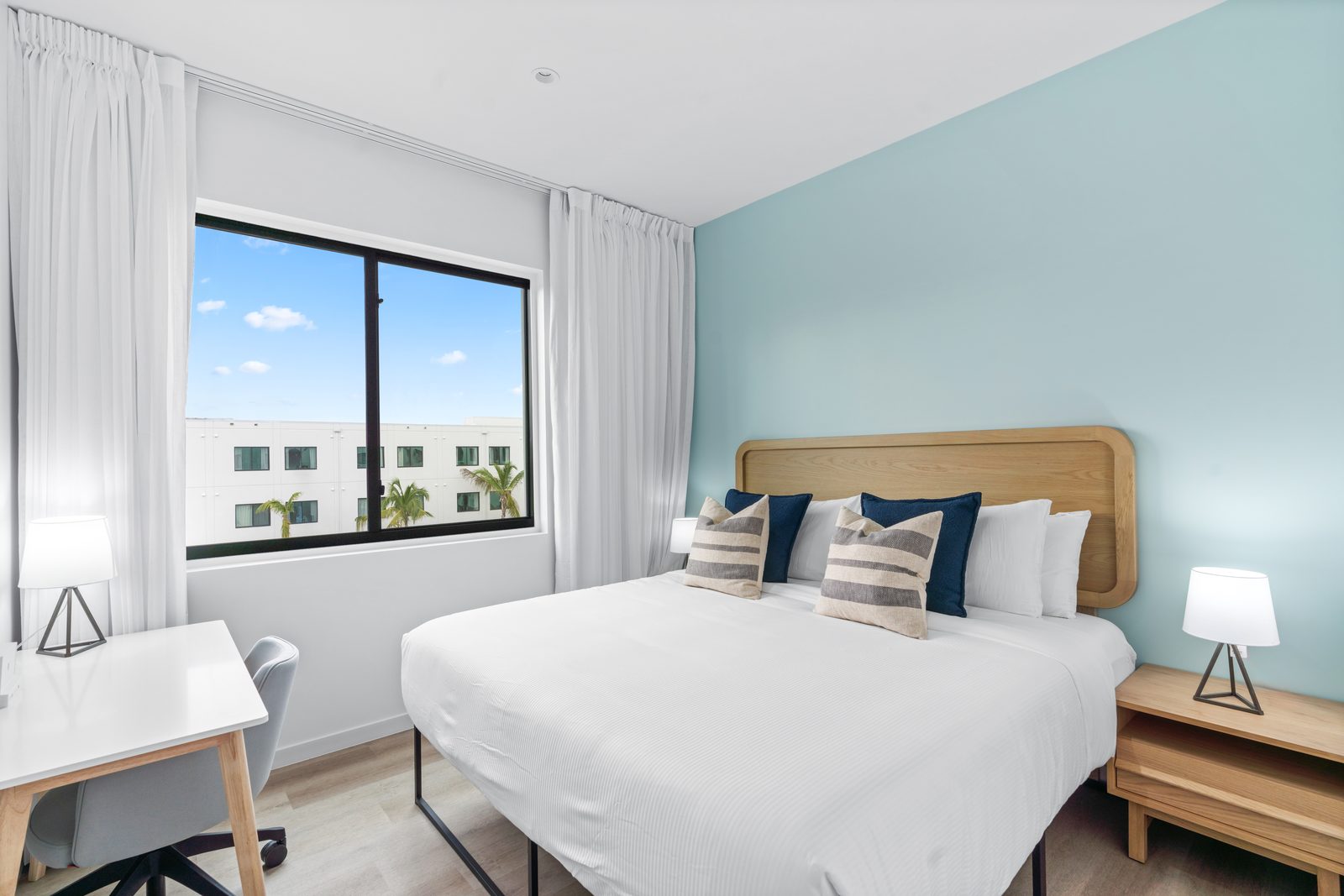 3-bedroom luxury apartment Governors Village Grand Cayman — photo 6